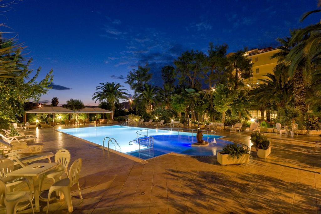 Hotel Marconi San Benedetto del Tronto Esterno foto